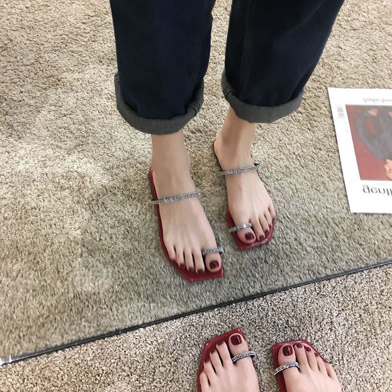 Flat-bottomed sandals and slippers women's 2023 summer new fashion net red ins trendy shoes rhinestones wear flip-flops