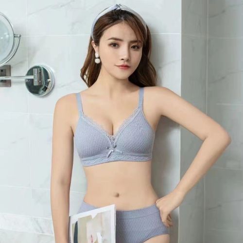 Natural latex thin section seamless bra girls high school students without rims small chest special suit underwear summer ultra-thin