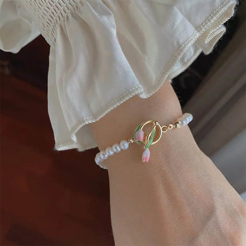 2023 New Original Design "Tulip" Imitation Freshwater Pearl Hand Painted OT Buckle Sweet Bracelet for Women