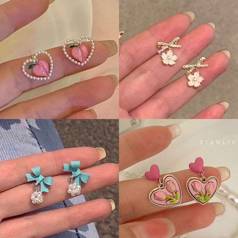 Pink Peach Love Earrings Women's Niche Design High-end Earrings 2023 New Temperament Pearl Earrings
