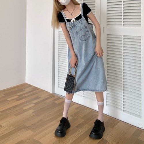 Real price! Korean chic age reducing retro suspender skirt with wide open split denim dress