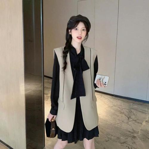 Plus-size women's clothing 2023 spring new temperament celebrity high-end vest light luxury fried street dress female two-piece suit