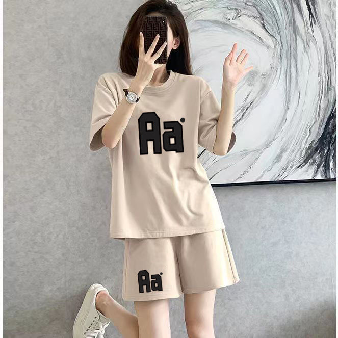 Suit female student 2023 summer new loose high short-sleeved t-shirt fashion printed shorts two-piece set ins tide