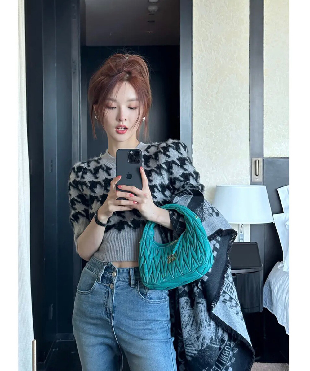 2023 early spring new! 【BY】Sweater round neck pullover sweater 4395# PCZ
