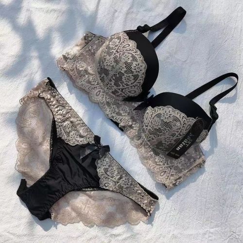 Cute Girl Deep V Sexy 34AB-42AB Small Chest Shows Plump Push Up Underwear Adjustable Lace Bra Set