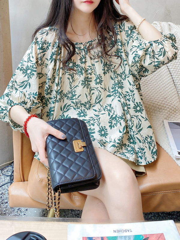 Babydoll tops 2023 summer Korean style loose pullover sweet lantern sleeve floral high-end cotton and linen shirt for women