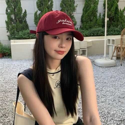 Ding Zouzou retro American letters embroidered peaked hat women's Korean version all-match show face small baseball cap sun visor trendy