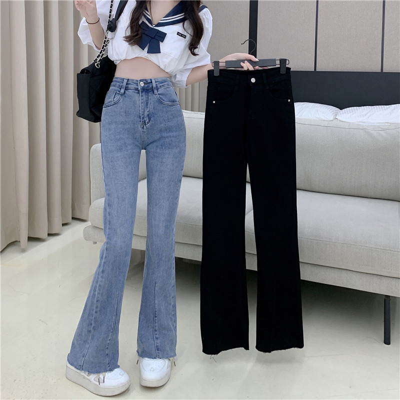 Real time photo of raw edge jeans for women Spring and Autumn 2023 New spring wear High waist, slim, small, micro flare pants for women