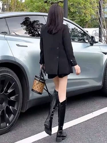Chic black small suit jacket female small man  spring and autumn short style high-end fried street Korean casual suit