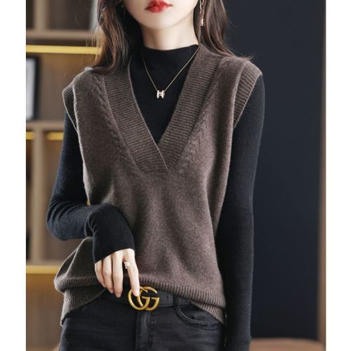 Soft glutinous vest women's V-neck sleeveless vest loose coat spring and autumn new sweater women's bottoming vest shoulder knitted outer wear
