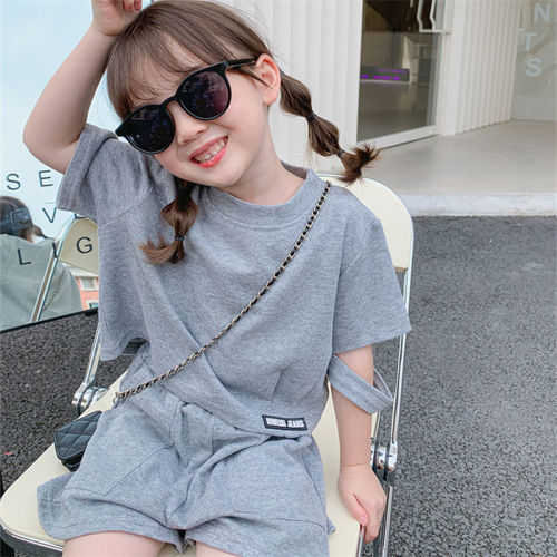 Girls' short-sleeved casual suit 2021 summer new Korean style loose little girl net red foreign style sports two-piece suit