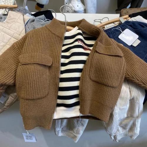 Korean version of children's clothing boy's knitted sweater cardigan coat autumn new children's casual fashion solid color sweater trend