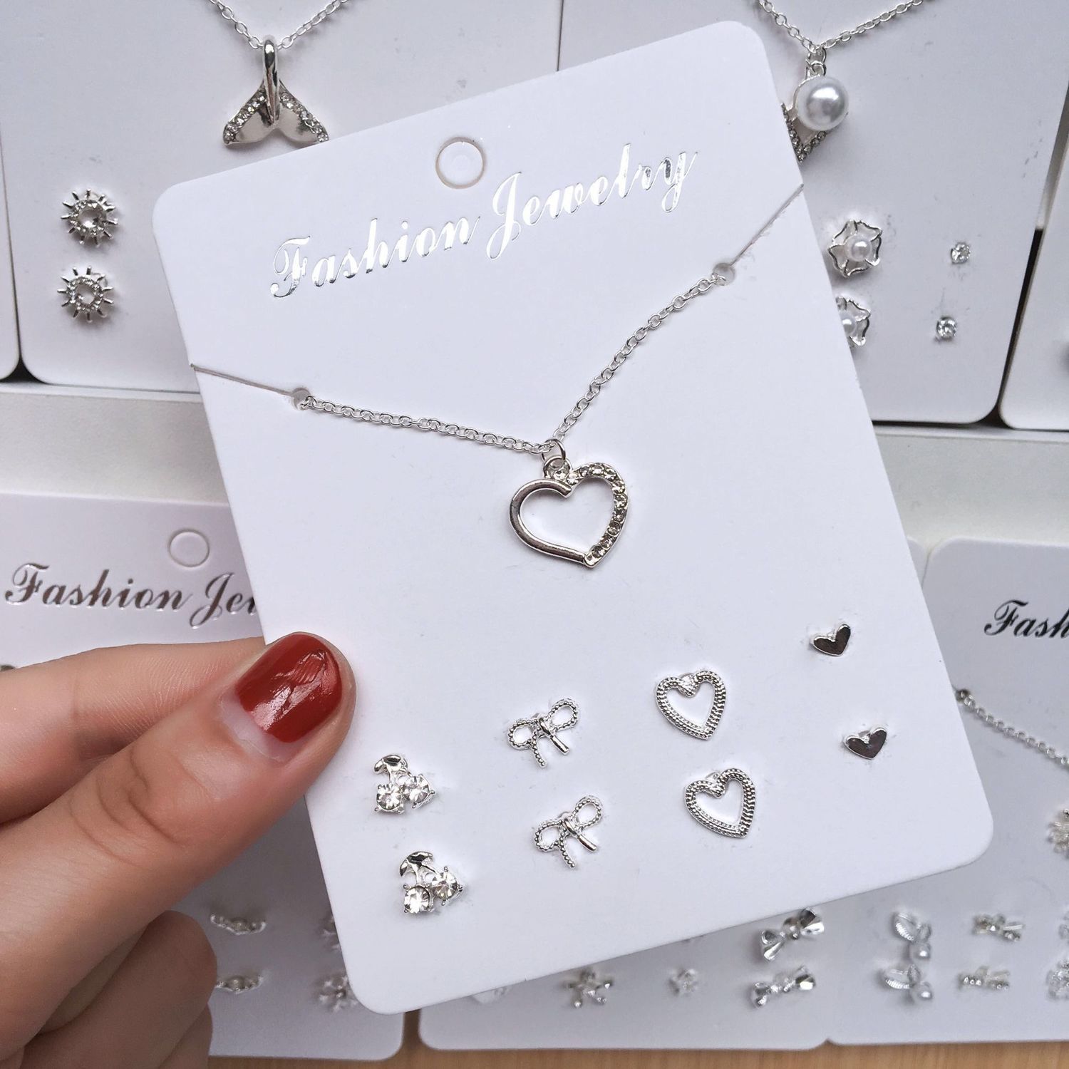【Necklace and Earrings Combination】Necklace Female Student Korean Version Clavicle Chain Simple Personality Earrings Pendant Combination Set