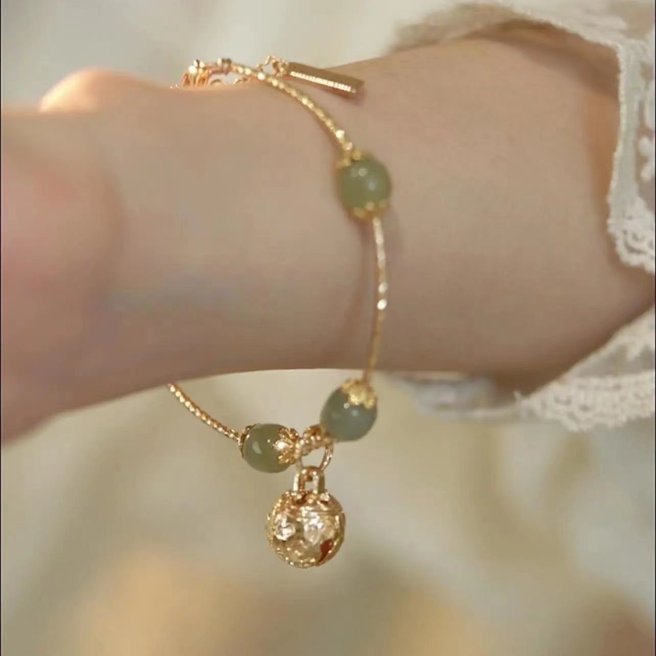 Palace Design Hetian Yu Bell Bracelet Bracelet Women's High-end Personality Gift New Year's New Female Hanfu Light Luxury