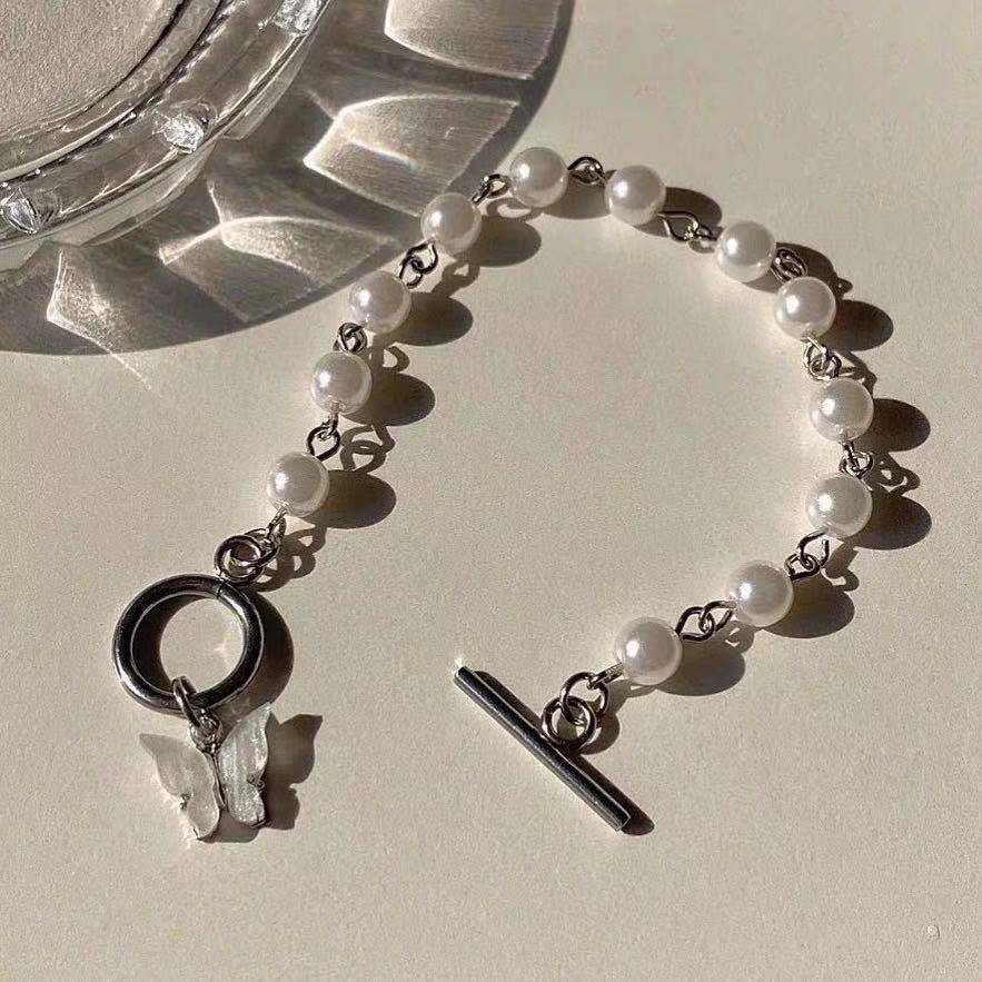 Japanese and Korean ins Super Fairy Butterfly Pendant Pearl Bracelet Femininity Simple Retro Girlfriend Student Hand Jewelry