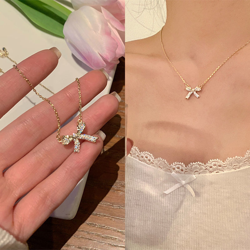 2022 new bowknot necklace women's light luxury niche design necklace style temperament high-end clavicle chain