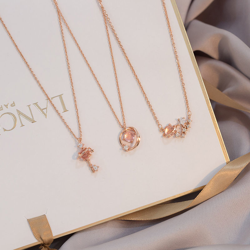 Star key necklace pink female student Korean version temperament simple and versatile niche two or three people necklace birthday gift