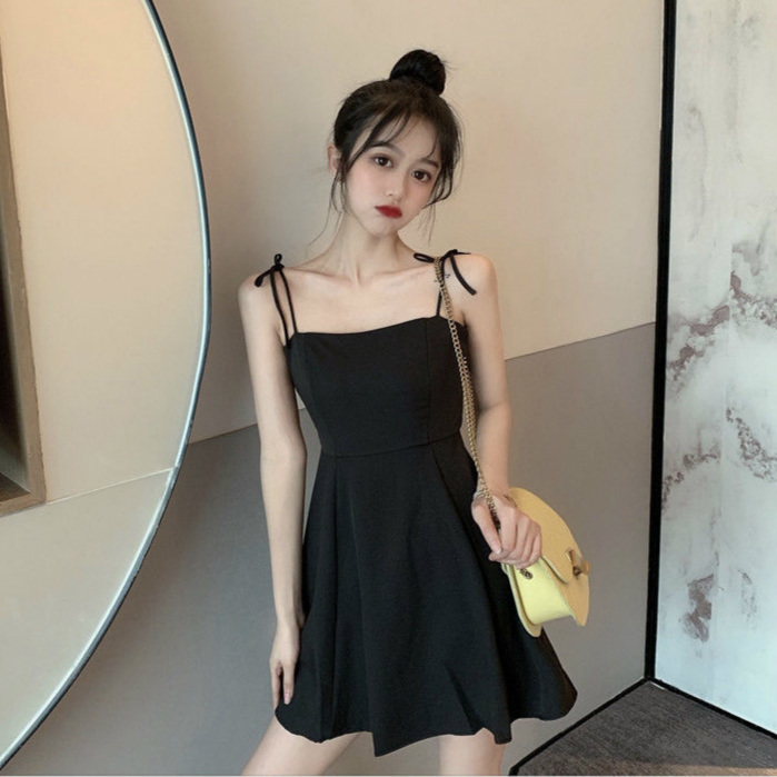 2023 new sling dress female summer small waist self-cultivation Korean version temperament student black short skirt