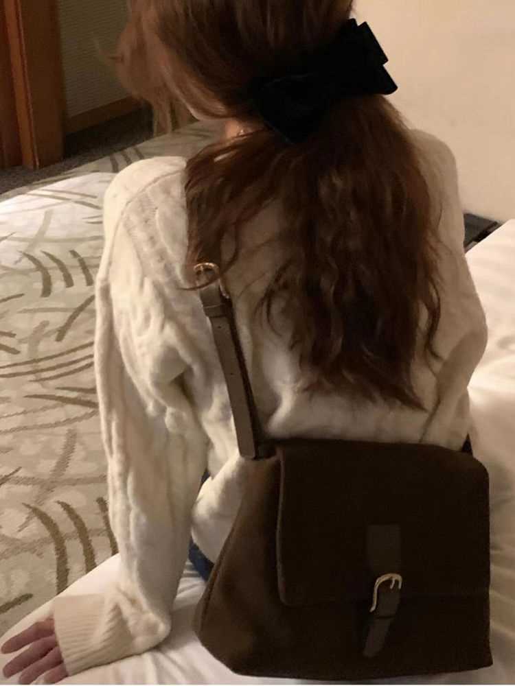 Whiter Korean version of women's bag autumn and winter new retro temperament suede shoulder underarm bag all-match casual Messenger bag