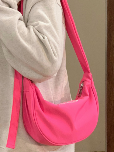  New Korean Version Pink Commuter Diagonal Dumpling Bag Casual Candy Color One Shoulder Versatile Chest Bag Women