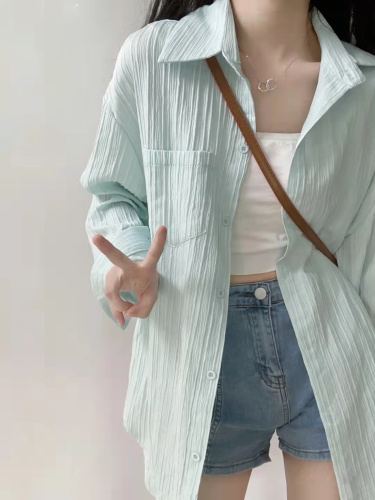 Summer 2023 new sunscreen shirt women's striped niche design sense long-sleeved loose shirt French chic top