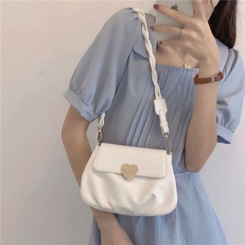 French niche design new trendy summer high-quality textured shoulder messenger bag cute and versatile