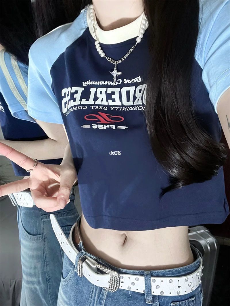 Positive shoulder hot girl top small fragrant wind t-shirt female student design sense niche ins color matching letter slim short-sleeved female