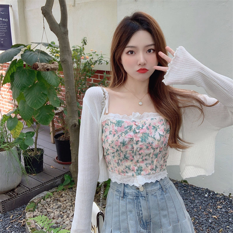 Short all-match sunscreen women's summer 2023 new long-sleeved cardigan shawl with suspenders thin small jacket