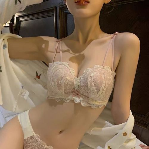 New underwear women's small breasts gather Japanese girl's bra without steel ring to close the pair of breasts and hold up the anti-sagging bra set