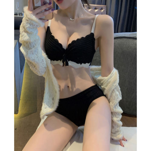 New underwear women's small chest gathered no steel ring anti-sagging autumn and winter thickened adjustment student girl bra set