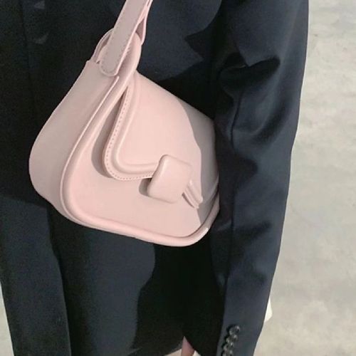 Sweet niche underarm bag women 2023 new trendy spring and summer fashion small square bag all-match single shoulder bag Messenger bag