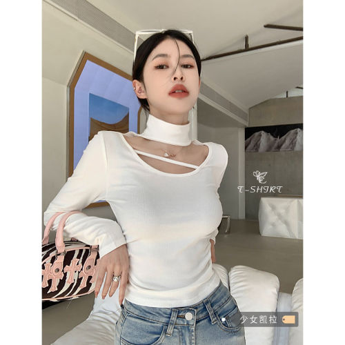 Sweet and spicy high-necked hollow-out white T-shirt women's autumn and winter new design sense short bottoming shirt long-sleeved top