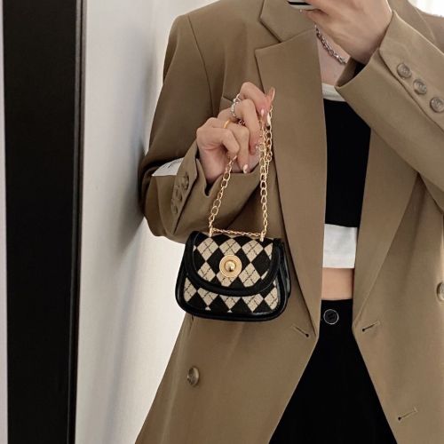 Tangzhu niche design chain bag mini small bag women's messenger bag 2021 new fashion saddle bag lipstick bag