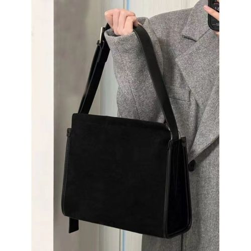 Broadband messenger bag women's simple all-match postman bag commuting niche texture ins Korean version  new trendy bag