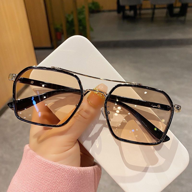 New men's Korean version trendy black frame brown sunglasses retro double beam driving anti-ultraviolet sunglasses William Chan style