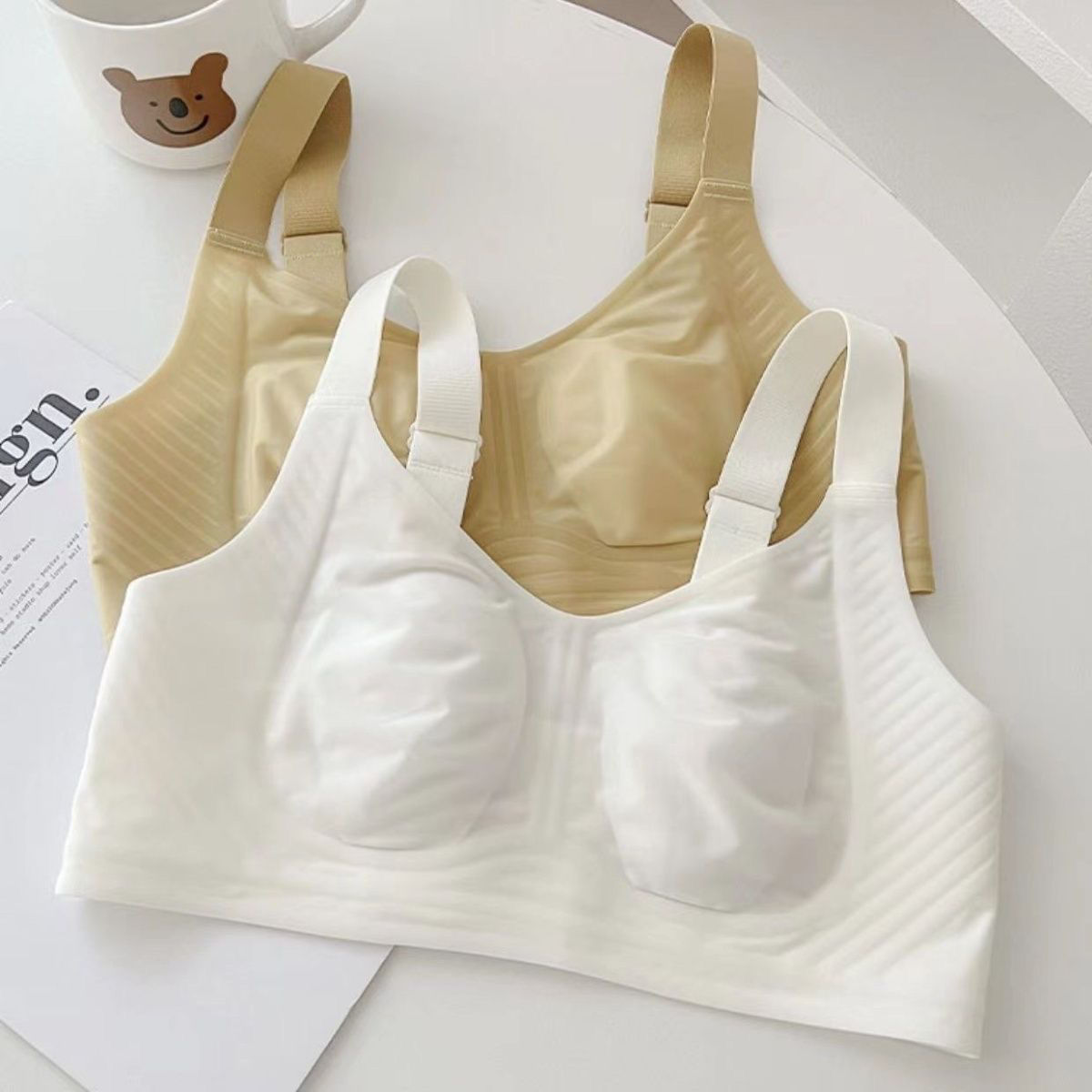Big breasts showing small underwear women's summer ultra-thin seamless rabbit ears large size breast shrinking breasts anti-sagging bra