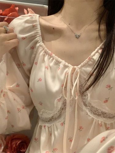 Ins style spring, summer and autumn new pajamas women's ice silk long-sleeved sweet floral lace with chest pad home clothes