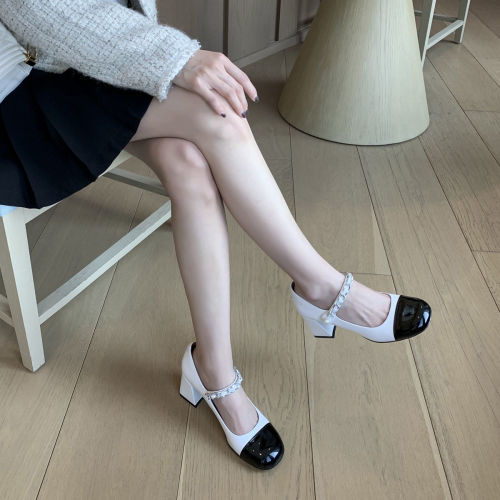 [Uncle's] square head one word buckle belt retro Mary Jane shoes high heels women's 2023 spring new thick heel single shoes