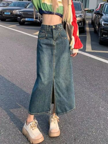 Denim skirt women's retro slit sweet and spicy mid-length high waist covering meat European and American style trendy all-match washed high street