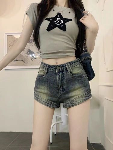 American hot girl denim shorts women's high-waisted hot pants slim straight tube buttocks make old and show long legs washed thin section trendy