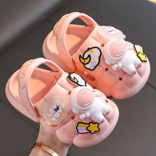 Summer children's sandals boys and girls indoor non-slip thick bottom stepping on shit feeling Baotou hole shoes outside wearing beach sandals and slippers