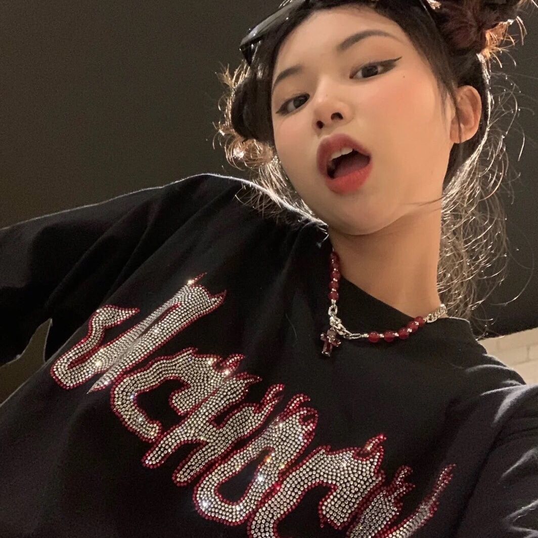 [Pure cotton ironing diamond] ins net red summer American high street hip-hop letter flame round neck loose short-sleeved t-shirt tide