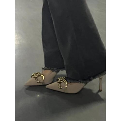 2023 spring and summer new European and American style metal chain stiletto shoes design sense niche nude color pointed toe single shoes women