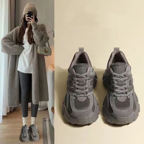 Ins retro showing feet small daddy shoes women's 2023 spring and autumn new lightweight thick-soled casual all-match sports shoes trend