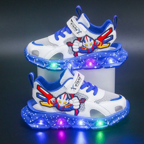 Ultraman with lights Baotou sandals for boys 2023 summer new mesh breathable baby children's sports sandals