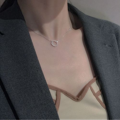 Micro-inlaid zircon geometric crescent necklace female Korean version simple trendy student collarbone chain female bestie lover birthday gift
