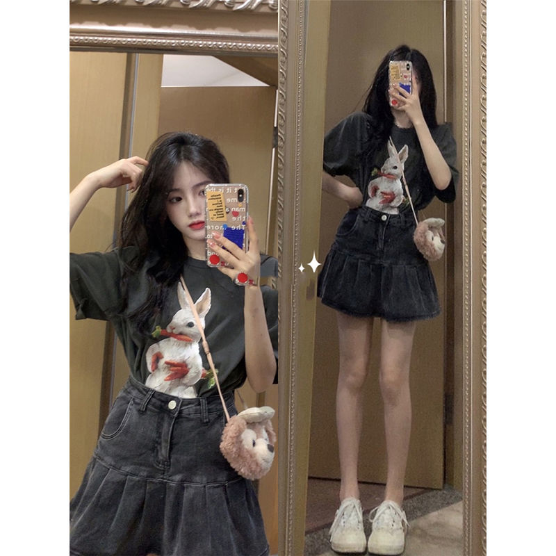 2022 summer new cool salt style wearing age-reducing net red fried street fashion small denim short skirt two-piece suit