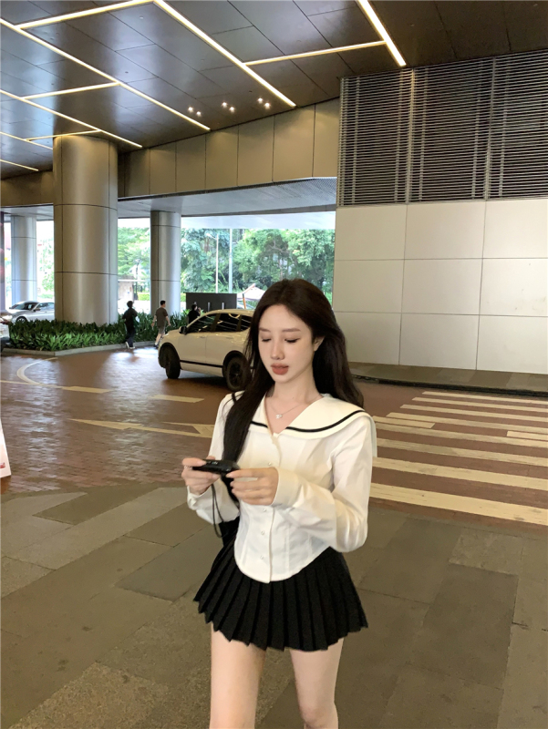 Early autumn new all-match navy collar age-reducing slim white shirt women's pleated hakama suit