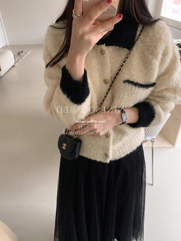 天貓品質黑色小香風翻領針織開衫秋冬季加厚軟糯短款毛衣外套