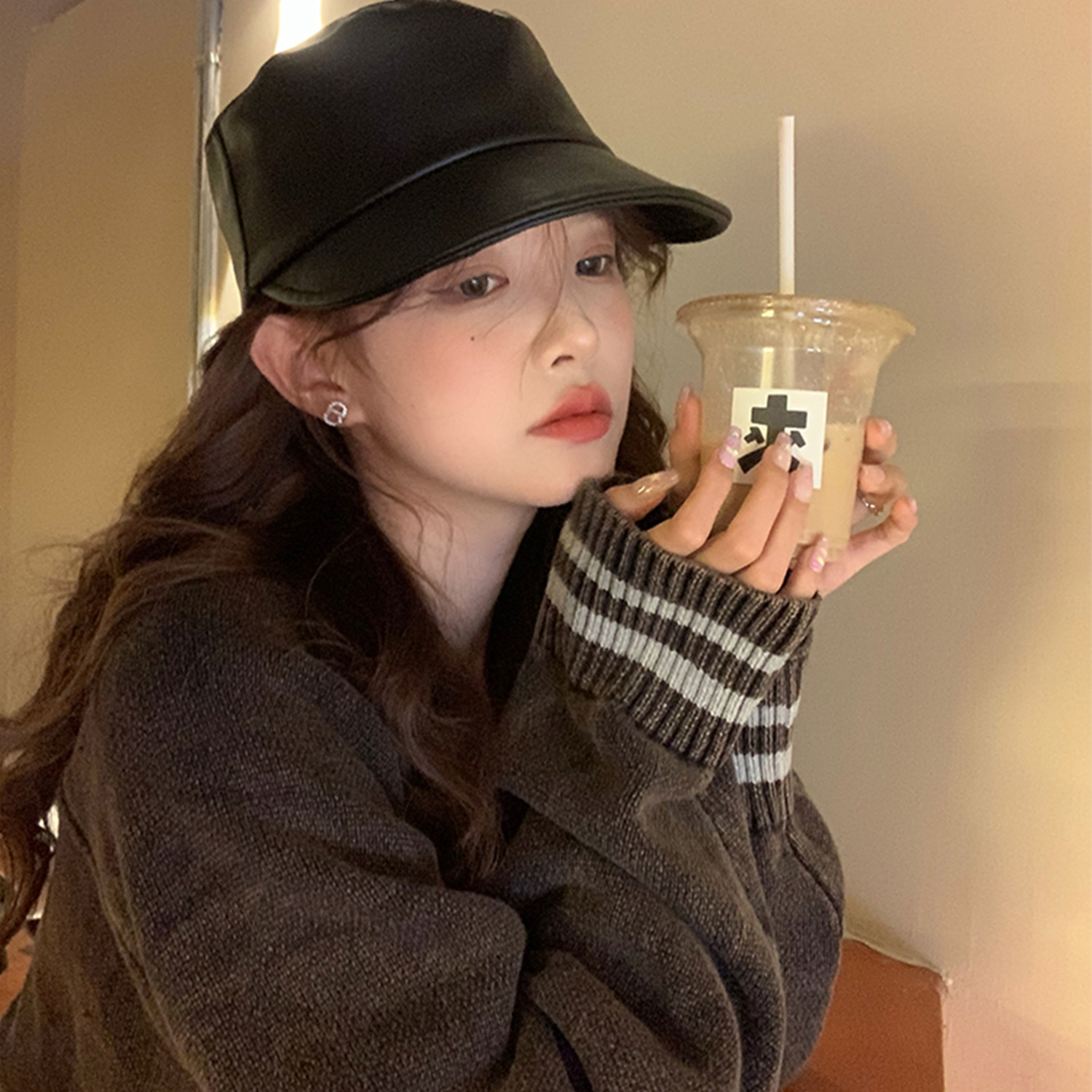 PU leather equestrian hat girl Korea Dongdaemun fashion single product flat cap Korean version black knight hat tide